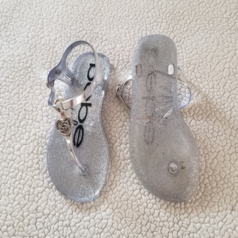 Sandals - Picture 2 of 2
